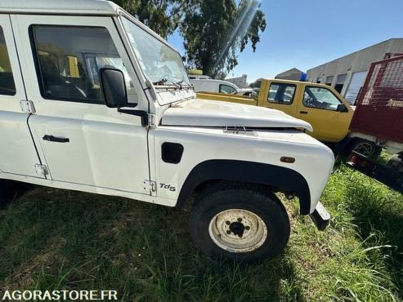 LAND ROVER DEFENDER - 2002 - 173989KM - 1158GY2B - Pickup truck: picture 4 LAND ROVER DEFENDER - 2002 - 173989KM - 1158GY2B - Pickup truck: picture 4
