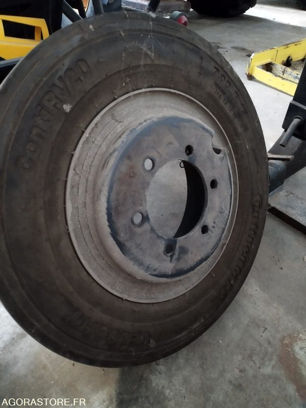 Lot de 5 roues à cercle pour balayeuse Schmidt clean go500 - Wheel and tire package: picture 5 Lot de 5 roues à cercle pour balayeuse Schmidt clean go500 - Wheel and tire package: picture 5