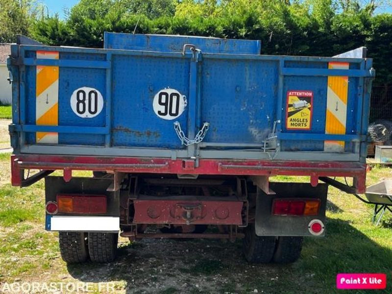 MERCEDES 809 D BENNE 7T5 - 1990 - 186 490km NOMBREUX TRAVAUX EFFECTUES/FACTURES - Tipper van: picture 4 MERCEDES 809 D BENNE 7T5 - 1990 - 186 490km NOMBREUX TRAVAUX EFFECTUES/FACTURES - Tipper van: picture 4