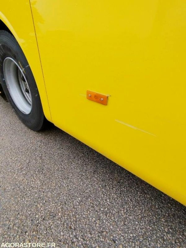 MERCEDES INTOURO N°093118 - School bus: picture 2 MERCEDES INTOURO N°093118 - School bus: picture 2