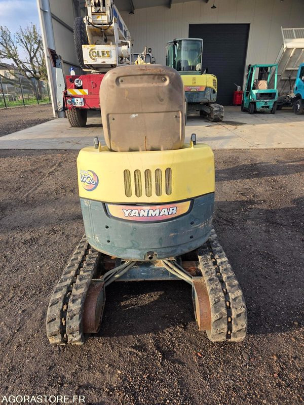 MINI-PELLE YANMAR VIO 10 - 2004 - 1952 HEURES - Mini excavator: picture 3 MINI-PELLE YANMAR VIO 10 - 2004 - 1952 HEURES - Mini excavator: picture 3