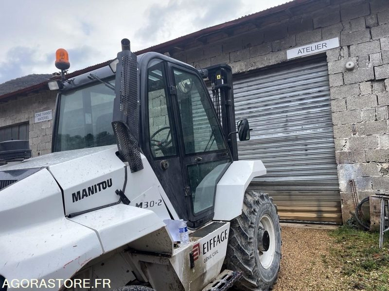 Manitou M30 2 - 2014 - 7955 HEURES - Forklift: picture 4 Manitou M30 2 - 2014 - 7955 HEURES - Forklift: picture 4