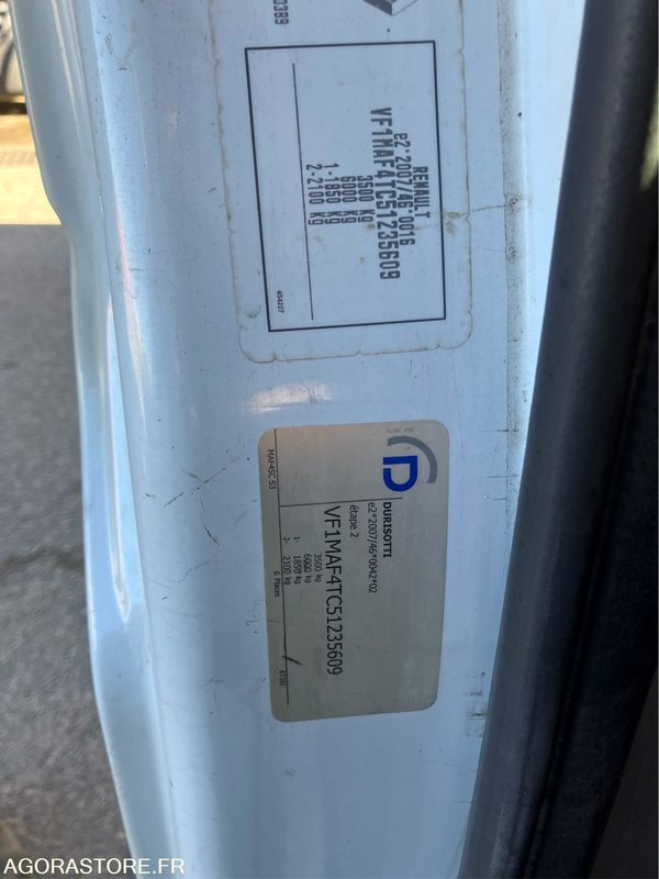 Master VU 4p Fourgon GD CONFORT - 2014 / 163463 KM (P1511126) - Panel van: picture 3 Master VU 4p Fourgon GD CONFORT - 2014 / 163463 KM (P1511126) - Panel van: picture 3