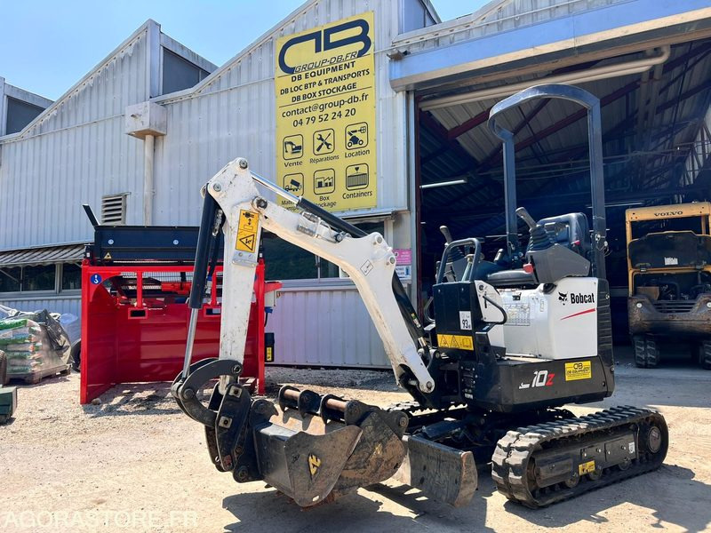 Mini-pelle 1T Bobcat E10 Z comme neuve - Année 2023 - 135heures - Excavator: picture 1 Mini-pelle 1T Bobcat E10 Z comme neuve - Année 2023 - 135heures - Excavator: picture 1