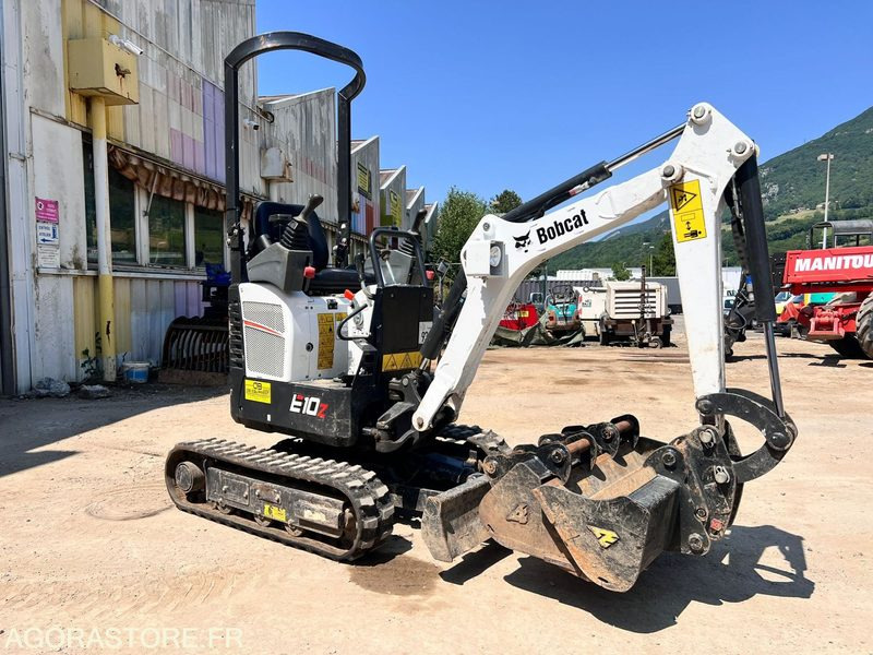 Mini-pelle 1T Bobcat E10 Z comme neuve - Année 2023 - 135heures - Excavator: picture 4 Mini-pelle 1T Bobcat E10 Z comme neuve - Année 2023 - 135heures - Excavator: picture 4