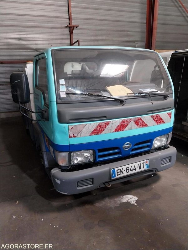 NISSAN Cabstar 4T5 BAROCLEAN 2006 310 000Km NON ROULANT EXPORT EXCLUSIVEMENT - Vacuum truck: picture 2 NISSAN Cabstar 4T5 BAROCLEAN 2006 310 000Km NON ROULANT EXPORT EXCLUSIVEMENT - Vacuum truck: picture 2