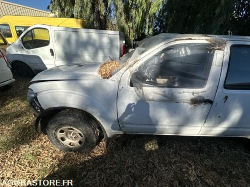 NISSAN NAVARRA - 2013 - 200000KM - CX496PF - Pickup truck: picture 3 NISSAN NAVARRA - 2013 - 200000KM - CX496PF - Pickup truck: picture 3