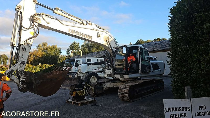 PELLE A CHENILLE LIEBHERR R926LC - 2014 / 11450H (MJP926) - Excavator: picture 1 PELLE A CHENILLE LIEBHERR R926LC - 2014 / 11450H (MJP926) - Excavator: picture 1