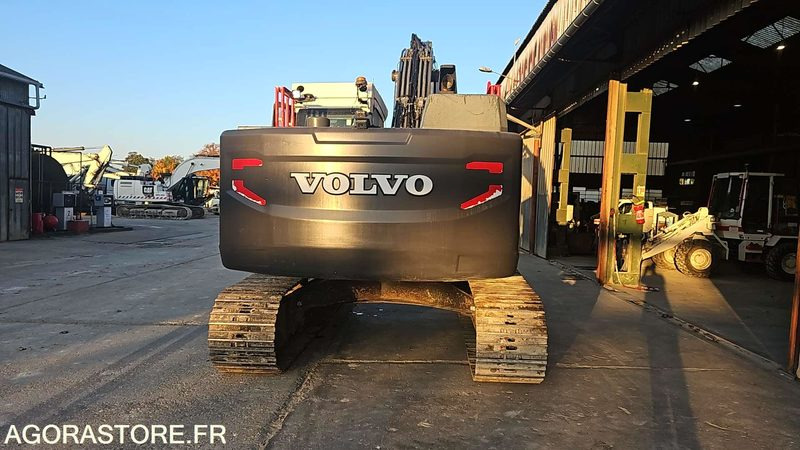PELLE A CHENILLE VOLVO EC220 EL - 2015 / 10661H (MPC021) - Excavator: picture 4 PELLE A CHENILLE VOLVO EC220 EL - 2015 / 10661H (MPC021) - Excavator: picture 4