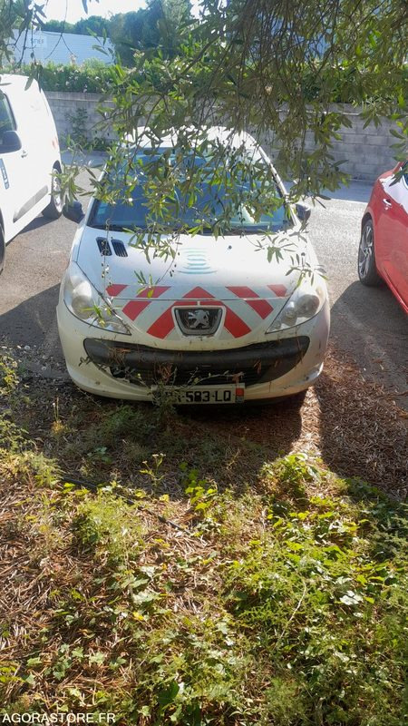 PEUGEOT 206 + BA583LQ // 2010 // NON ROULANT // ETAT INCONNU - Car: picture 3 PEUGEOT 206 + BA583LQ // 2010 // NON ROULANT // ETAT INCONNU - Car: picture 3