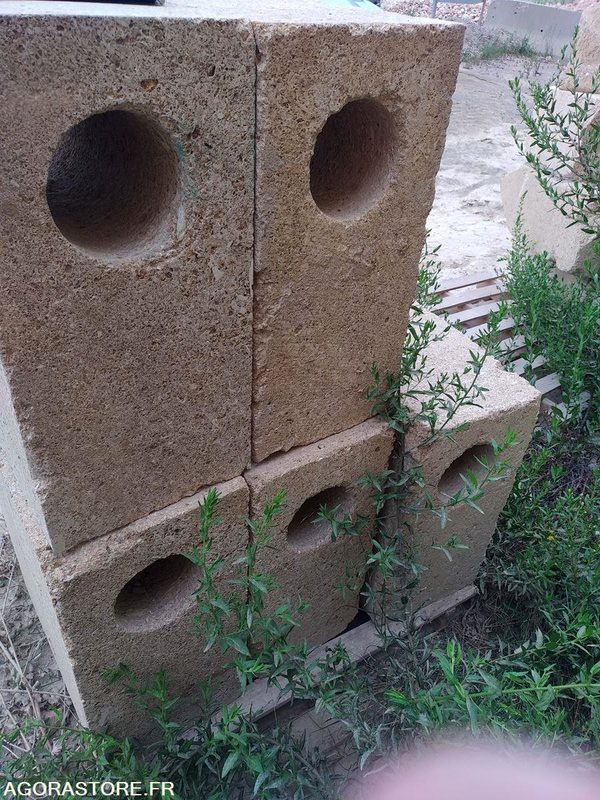 Pierre du Gard - Tool/ Equipment: picture 2 Pierre du Gard - Tool/ Equipment: picture 2