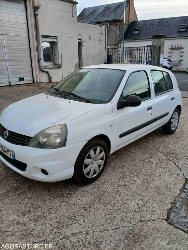 RENAULT CLIO II 1.2 LPG - Car: picture 2 RENAULT CLIO II 1.2 LPG - Car: picture 2