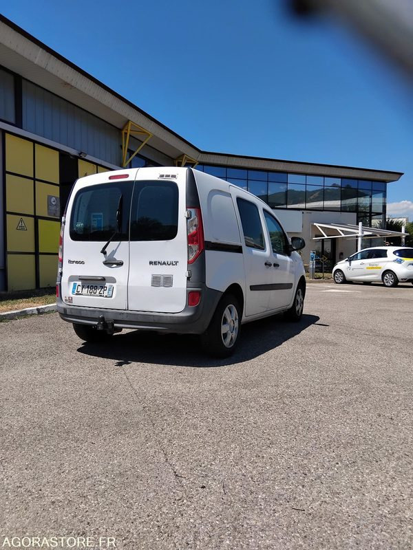 RENAULT KANGOO II Express (VU) 1.5 dci FAP 75CV_CY-188-ZP - Small van: picture 4 RENAULT KANGOO II Express (VU) 1.5 dci FAP 75CV_CY-188-ZP - Small van: picture 4