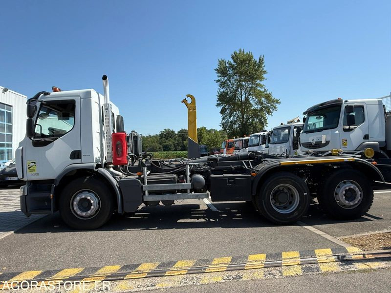 RENAULT LANDER 320 - 6X2 - POLYBENNE - AMPLIROLL - Hook lift truck: picture 4 RENAULT LANDER 320 - 6X2 - POLYBENNE - AMPLIROLL - Hook lift truck: picture 4