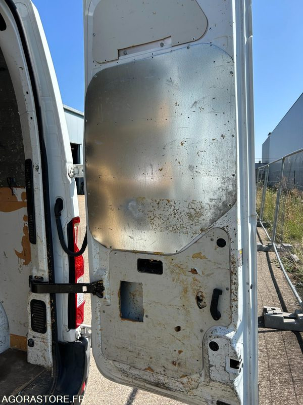 RENAULT MASTER 2015 - Panel van: picture 2 RENAULT MASTER 2015 - Panel van: picture 2
