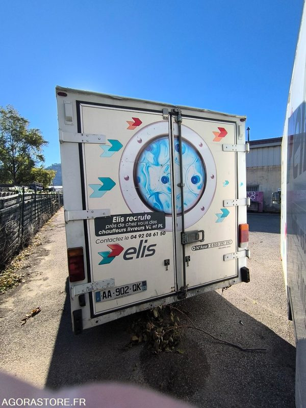 RENAULT MASTER II - 2009 - 300542 Kms - Panel van: picture 4 RENAULT MASTER II - 2009 - 300542 Kms - Panel van: picture 4