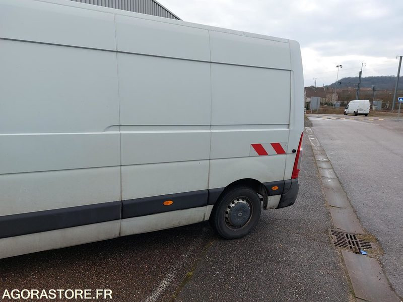 RENAULT - MASTER L3H2 - 2015 / 262900 KM - Panel van: picture 3 RENAULT - MASTER L3H2 - 2015 / 262900 KM - Panel van: picture 3