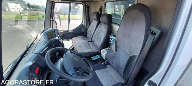 RENAULT MIDLUM - 2010 - Garbage truck: picture 5 RENAULT MIDLUM - 2010 - Garbage truck: picture 5