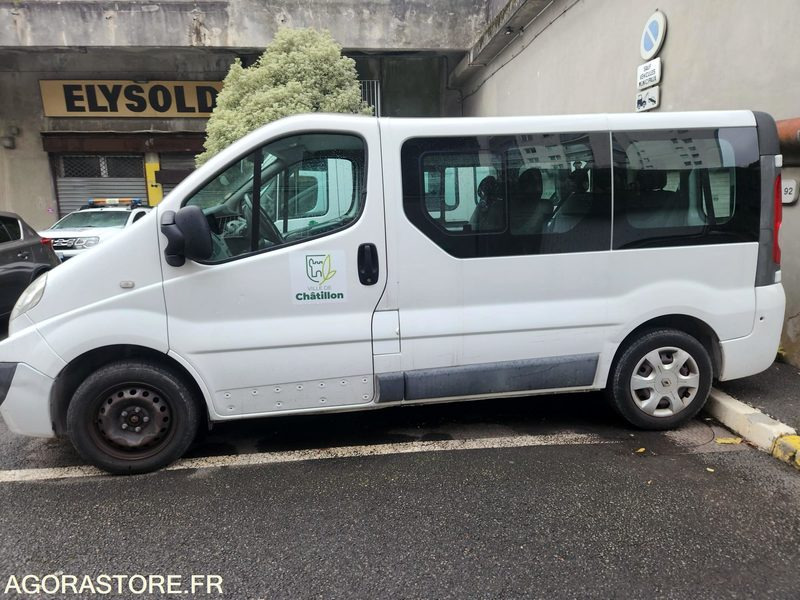 RENAULT TRAFFIC - Minibus, Passenger van: picture 2 RENAULT TRAFFIC - Minibus, Passenger van: picture 2
