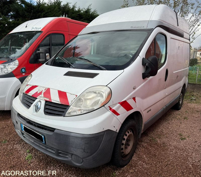 RENAULT TRAFIC 2.0 DCI 115 CH L1H2 - 233176 - 2011 - Panel van: picture 1 RENAULT TRAFIC 2.0 DCI 115 CH L1H2 - 233176 - 2011 - Panel van: picture 1