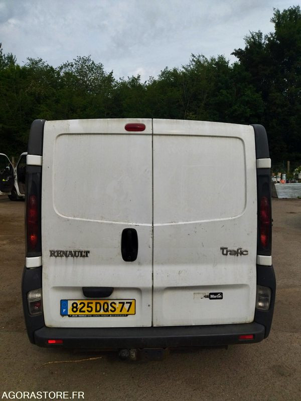 RENAULT TRAFIC DE 2005 71234 KM - Panel van: picture 3 RENAULT TRAFIC DE 2005 71234 KM - Panel van: picture 3