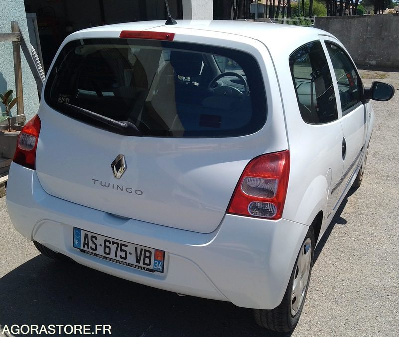 RENAULT TWINGO 2 72848 kms 2010 - Car: picture 3 RENAULT TWINGO 2 72848 kms 2010 - Car: picture 3