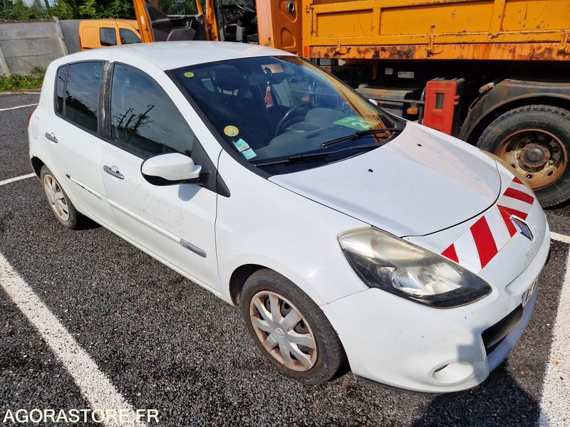 Renault Clio - 2009 - 239149 - AE618WH - Car: picture 2 Renault Clio - 2009 - 239149 - AE618WH - Car: picture 2