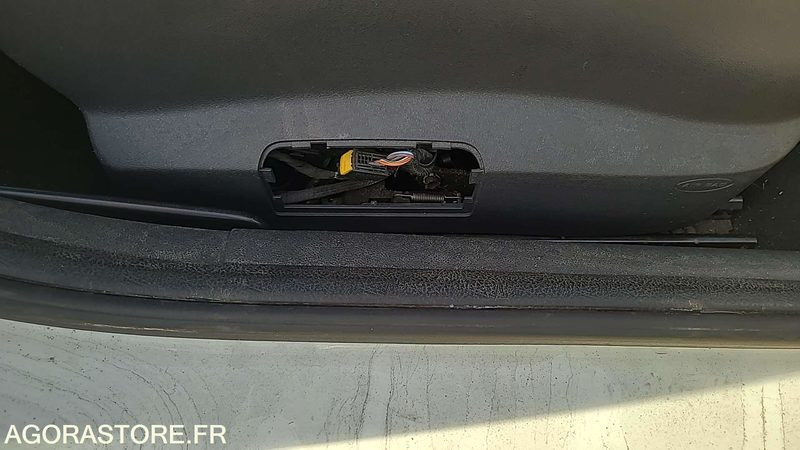 Renault Clio - 2012 - 248657kms - CC553YS - Car: picture 3 Renault Clio - 2012 - 248657kms - CC553YS - Car: picture 3