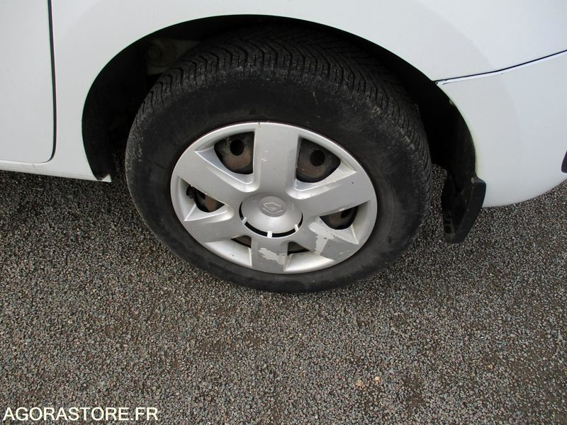 Renault Kangoo - 2016 - 74262 kms - Car: picture 5 Renault Kangoo - 2016 - 74262 kms - Car: picture 5