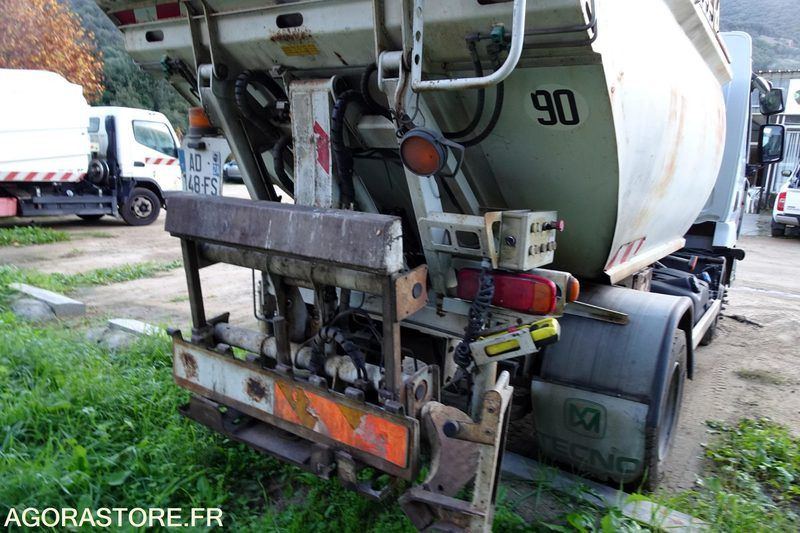 Renault Midlum 220 DXI - Garbage truck: picture 5 Renault Midlum 220 DXI - Garbage truck: picture 5