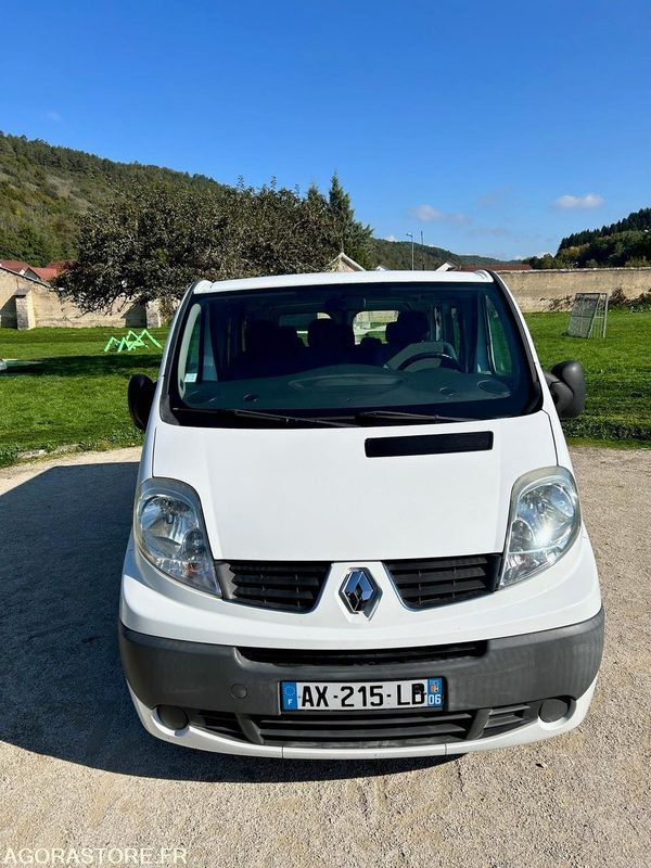 Renault Trafic 2 - 2010 - 141000 kms - Minibus, Passenger van: picture 2 Renault Trafic 2 - 2010 - 141000 kms - Minibus, Passenger van: picture 2