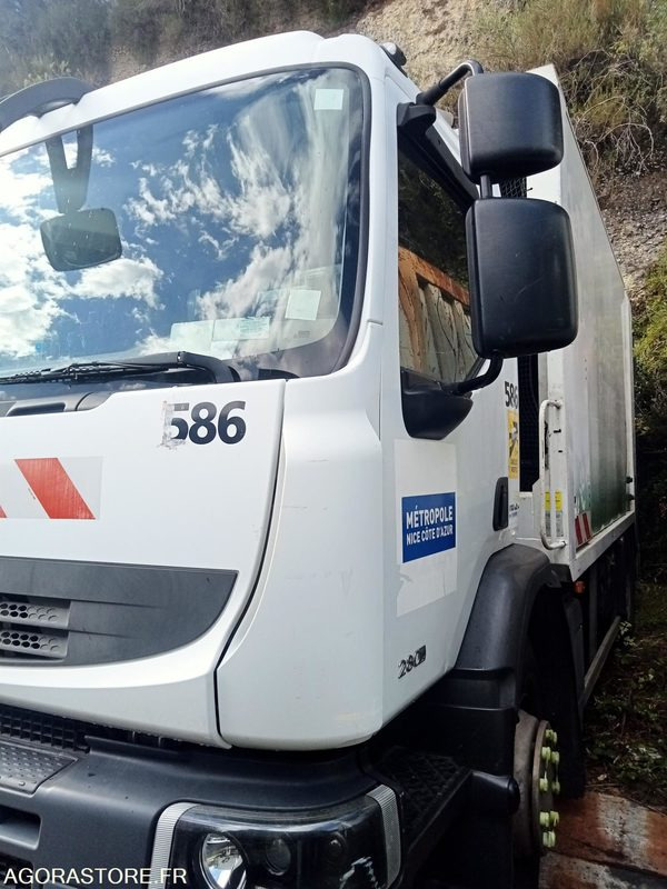 Renault Véhicule Industriel - Premium 280 - Garbage truck: picture 3 Renault Véhicule Industriel - Premium 280 - Garbage truck: picture 3