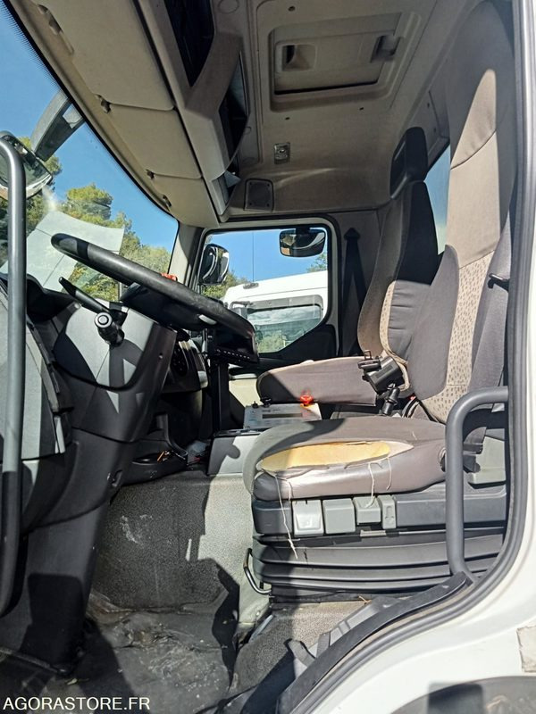 Renault Véhicule Industriel - Premium 280 - Garbage truck: picture 4 Renault Véhicule Industriel - Premium 280 - Garbage truck: picture 4