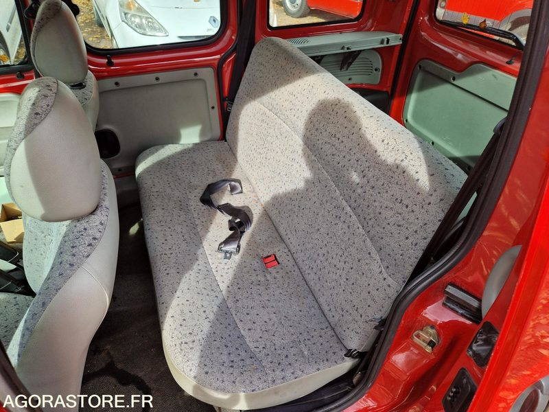 Car Renault kangoo -2005 - 150103 - 4523NH52: picture 19 Car Renault kangoo -2005 - 150103 - 4523NH52: picture 19