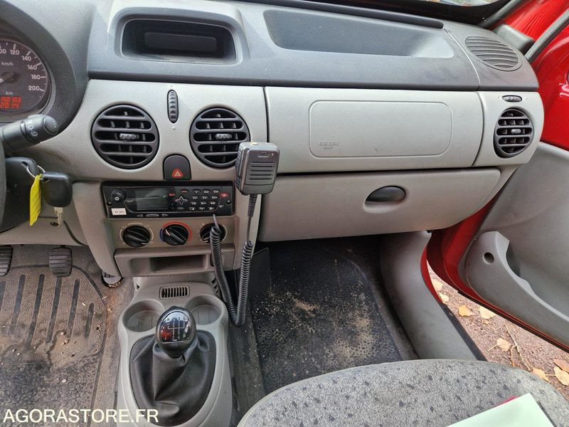 Car Renault kangoo -2005 - 150103 - 4523NH52: picture 20 Car Renault kangoo -2005 - 150103 - 4523NH52: picture 20
