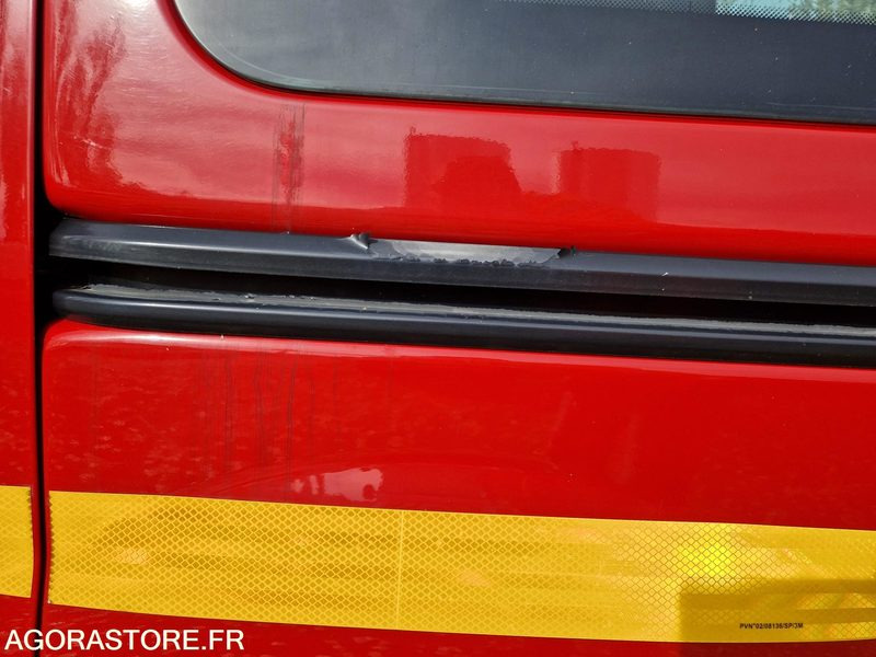 Car Renault kangoo -2005 - 150103 - 4523NH52: picture 17 Car Renault kangoo -2005 - 150103 - 4523NH52: picture 17