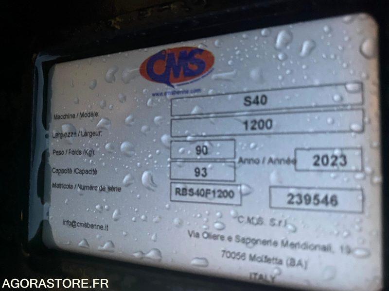 Godet Curage 1200mm S40 NEUF - Spare parts for Construction machinery: picture 4 Godet Curage 1200mm S40 NEUF - Spare parts for Construction machinery: picture 4