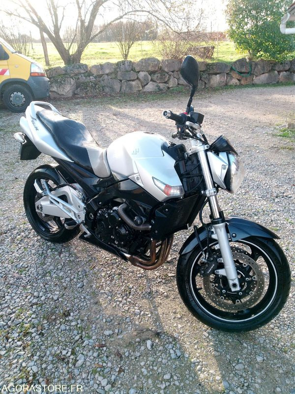 Suzuki GSR600 - Motorcycle: picture 4 Suzuki GSR600 - Motorcycle: picture 4