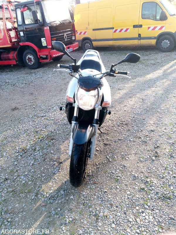 Suzuki GSR600 - Motorcycle: picture 1 Suzuki GSR600 - Motorcycle: picture 1
