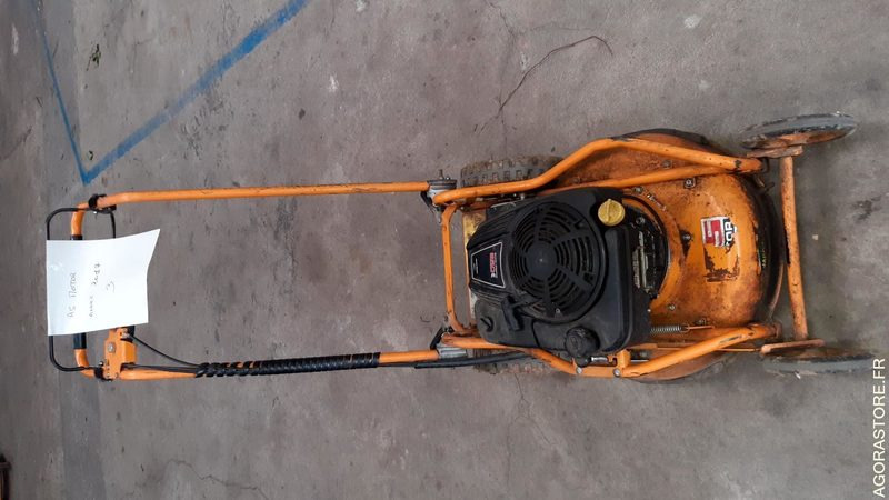 TONDEUSE CONDUCTEUR MARCHAND N°3 - Garden mower: picture 1 TONDEUSE CONDUCTEUR MARCHAND N°3 - Garden mower: picture 1