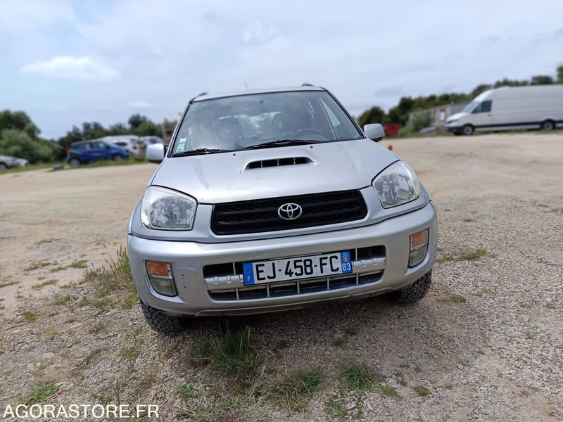 TOYOTA RAV4 - 2002 - 212500KMS - SUV: picture 2 TOYOTA RAV4 - 2002 - 212500KMS - SUV: picture 2