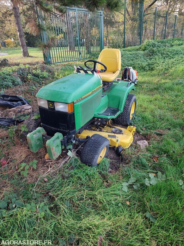 TRACTEUR TONDEUSE JOHN DEERE 455 - Garden mower: picture 3 TRACTEUR TONDEUSE JOHN DEERE 455 - Garden mower: picture 3