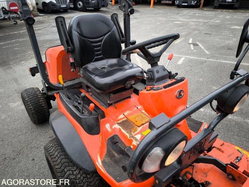 Tondeuse KUBOTA F3680 3688 heures 2013 - Garden mower: picture 2 Tondeuse KUBOTA F3680 3688 heures 2013 - Garden mower: picture 2