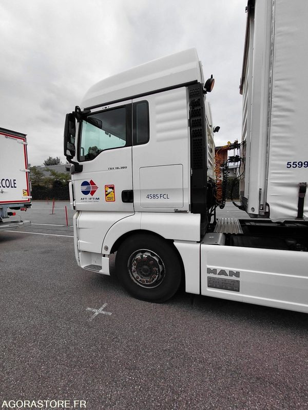 MAN tgx18.360 - 2009 - 214100 Kms - Tractor unit: picture 2 MAN tgx18.360 - 2009 - 214100 Kms - Tractor unit: picture 2