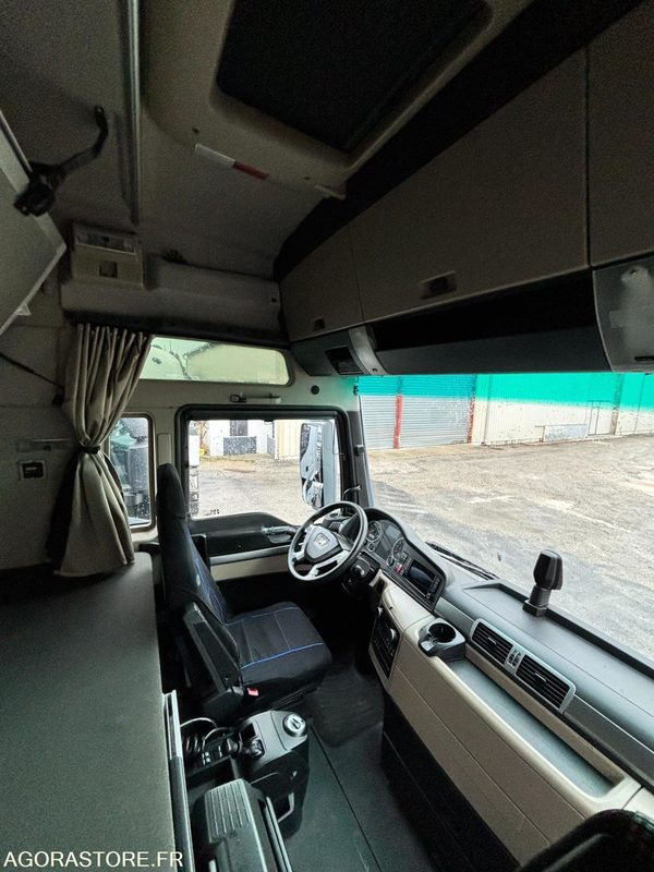 TRACTEUR MAN TGX19.480 - 2017 - 923446 kms (42020) - Tractor unit: picture 5 TRACTEUR MAN TGX19.480 - 2017 - 923446 kms (42020) - Tractor unit: picture 5