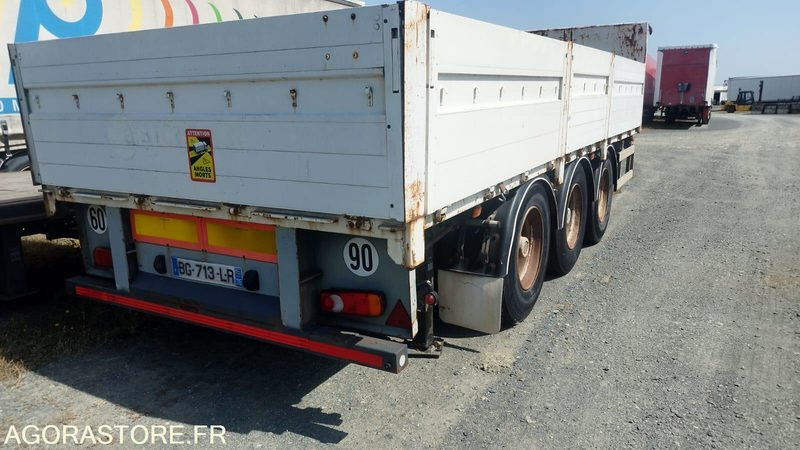 REMORQUE - SAMRO REMORQUE 3ESS PLATEAU - 2004 - BG-713-LR - Trailer: picture 3 REMORQUE - SAMRO REMORQUE 3ESS PLATEAU - 2004 - BG-713-LR - Trailer: picture 3