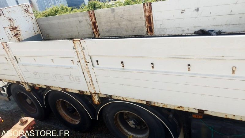 REMORQUE - SAMRO REMORQUE 3ESS PLATEAU - 2004 - BG-713-LR - Trailer: picture 2 REMORQUE - SAMRO REMORQUE 3ESS PLATEAU - 2004 - BG-713-LR - Trailer: picture 2