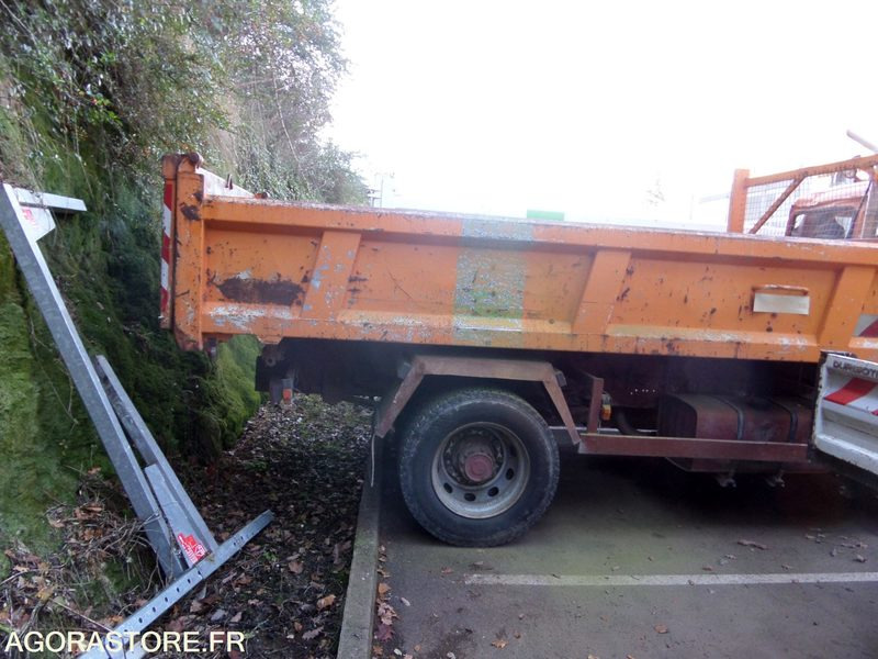 Renault M210 - 1998 - 174000km (BY-623-FQ) - Truck: picture 5 Renault M210 - 1998 - 174000km (BY-623-FQ) - Truck: picture 5