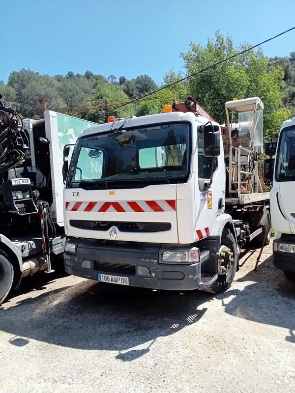 Renault Véhicule Industriel - Polybenne Premium 250 - Truck: picture 3 Renault Véhicule Industriel - Polybenne Premium 250 - Truck: picture 3