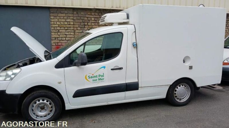 VEHICULE FRIGORIFIQUE PEUGEOT PARTNER AB519FR - Small van: picture 4 VEHICULE FRIGORIFIQUE PEUGEOT PARTNER AB519FR - Small van: picture 4